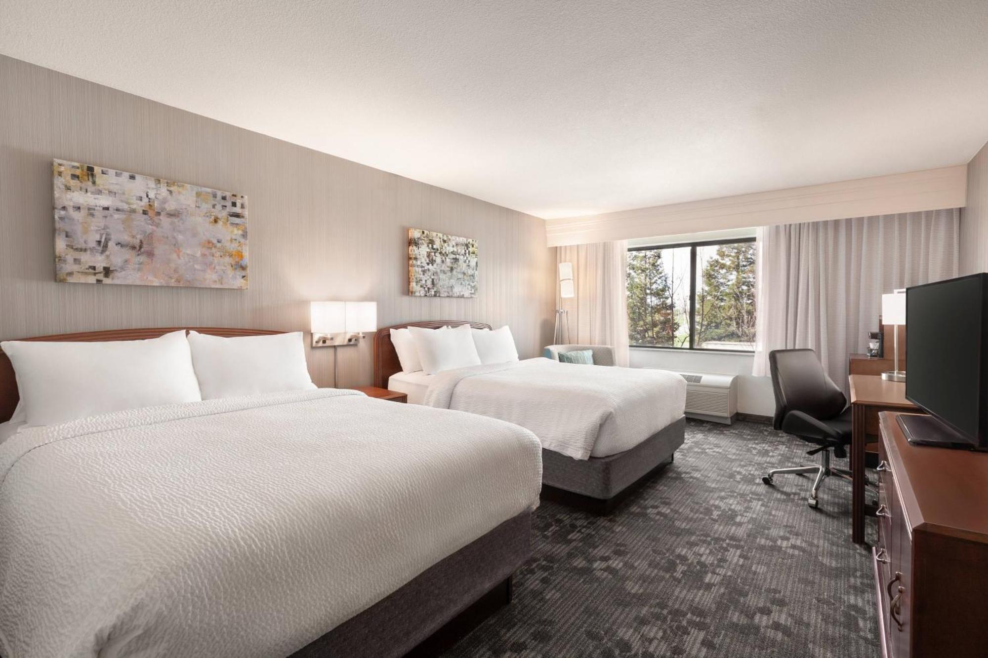 Courtyard By Marriott San Jose South/Morgan Hill Hotel Exterior photo