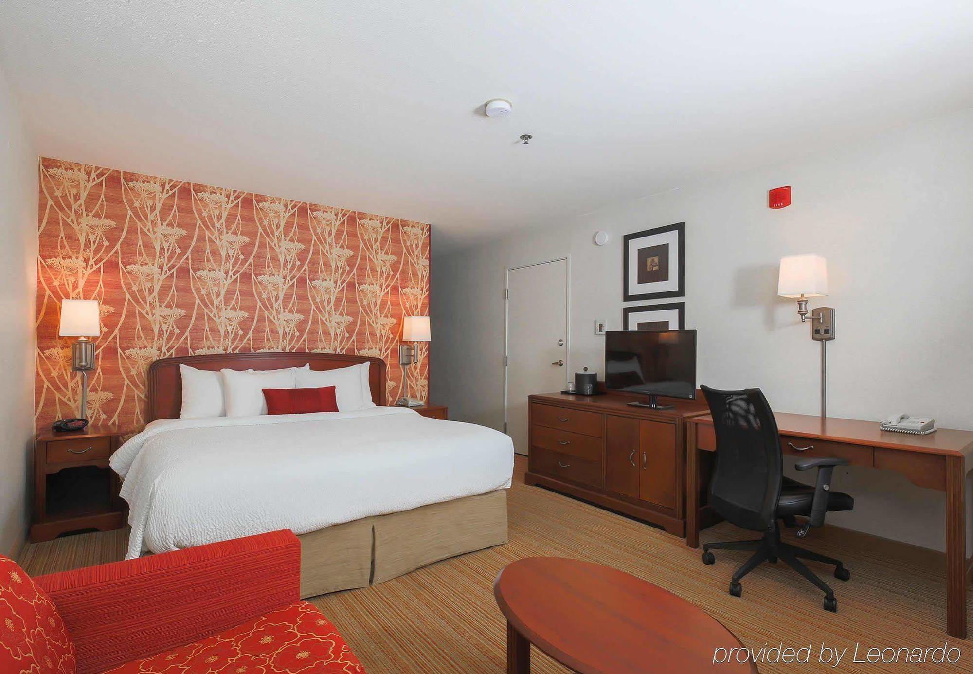 Courtyard By Marriott San Jose South/Morgan Hill Hotel Exterior photo